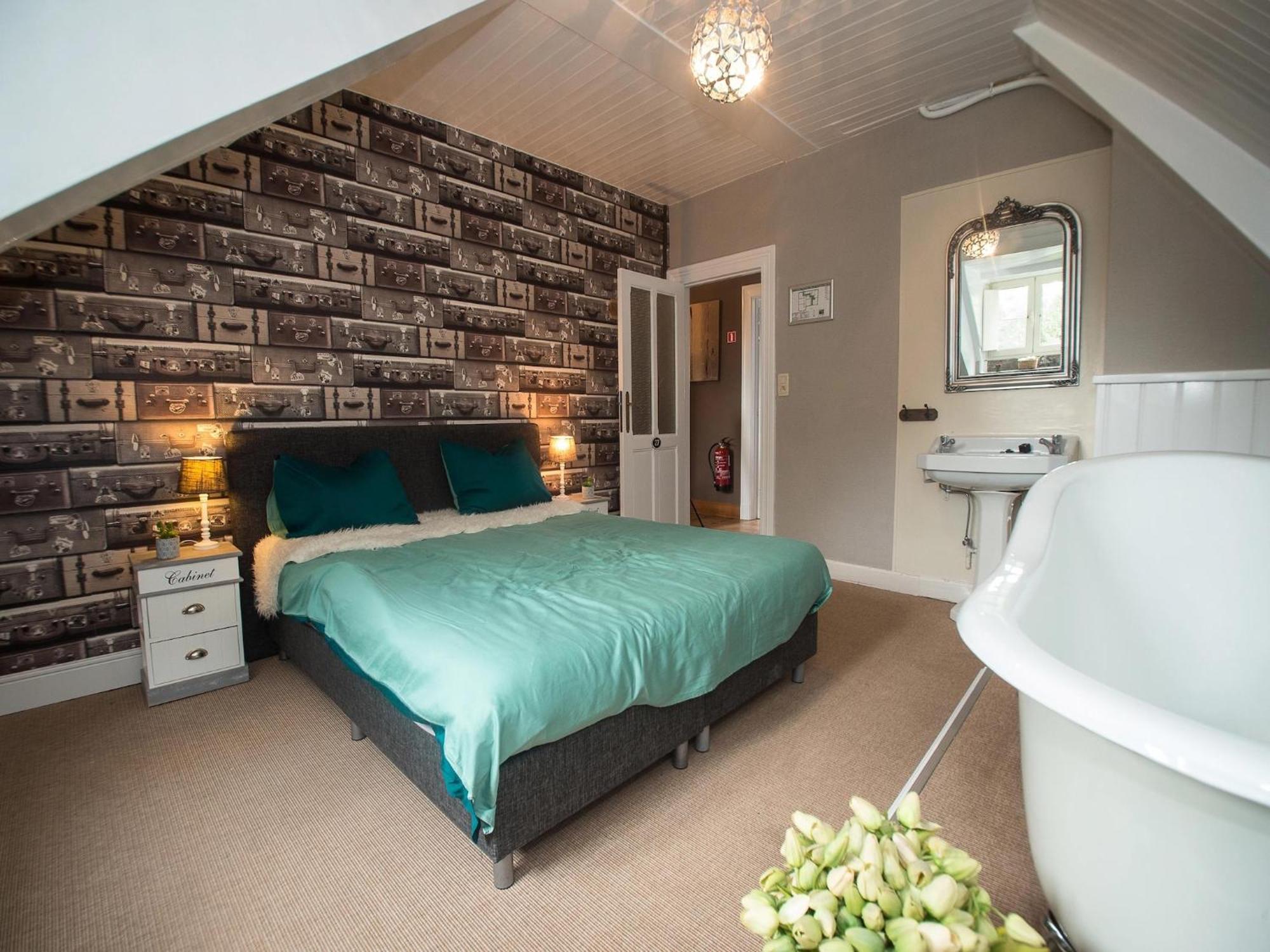Vila Luxurious Castle With Hot Tub In The Belgian Jamoigne Exteriér fotografie