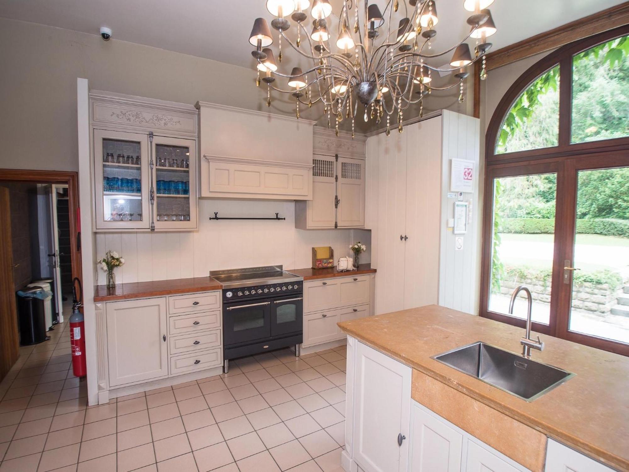 Vila Luxurious Castle With Hot Tub In The Belgian Jamoigne Exteriér fotografie