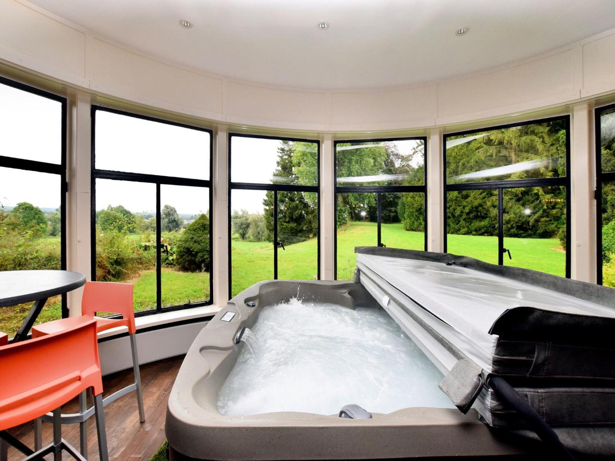 Vila Luxurious Castle With Hot Tub In The Belgian Jamoigne Exteriér fotografie