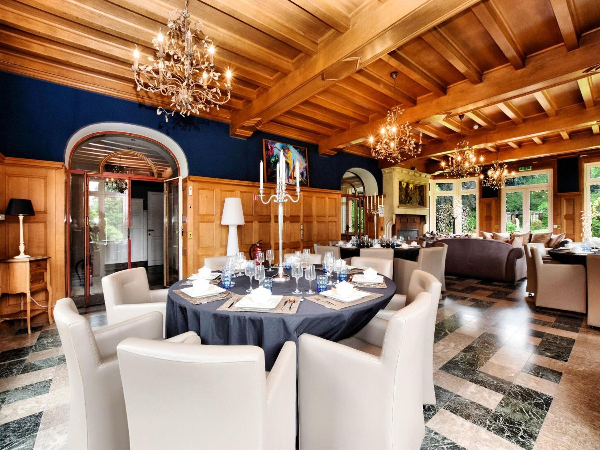 Vila Luxurious Castle With Hot Tub In The Belgian Jamoigne Exteriér fotografie